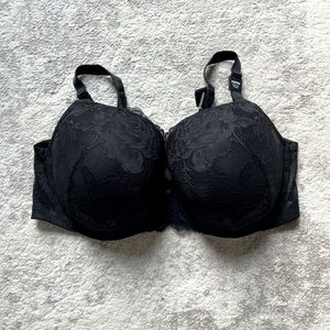 Women’s black bra size 42DDD
